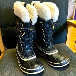 Sorel’s ladies like new worn 1 time size 7 winter Boots